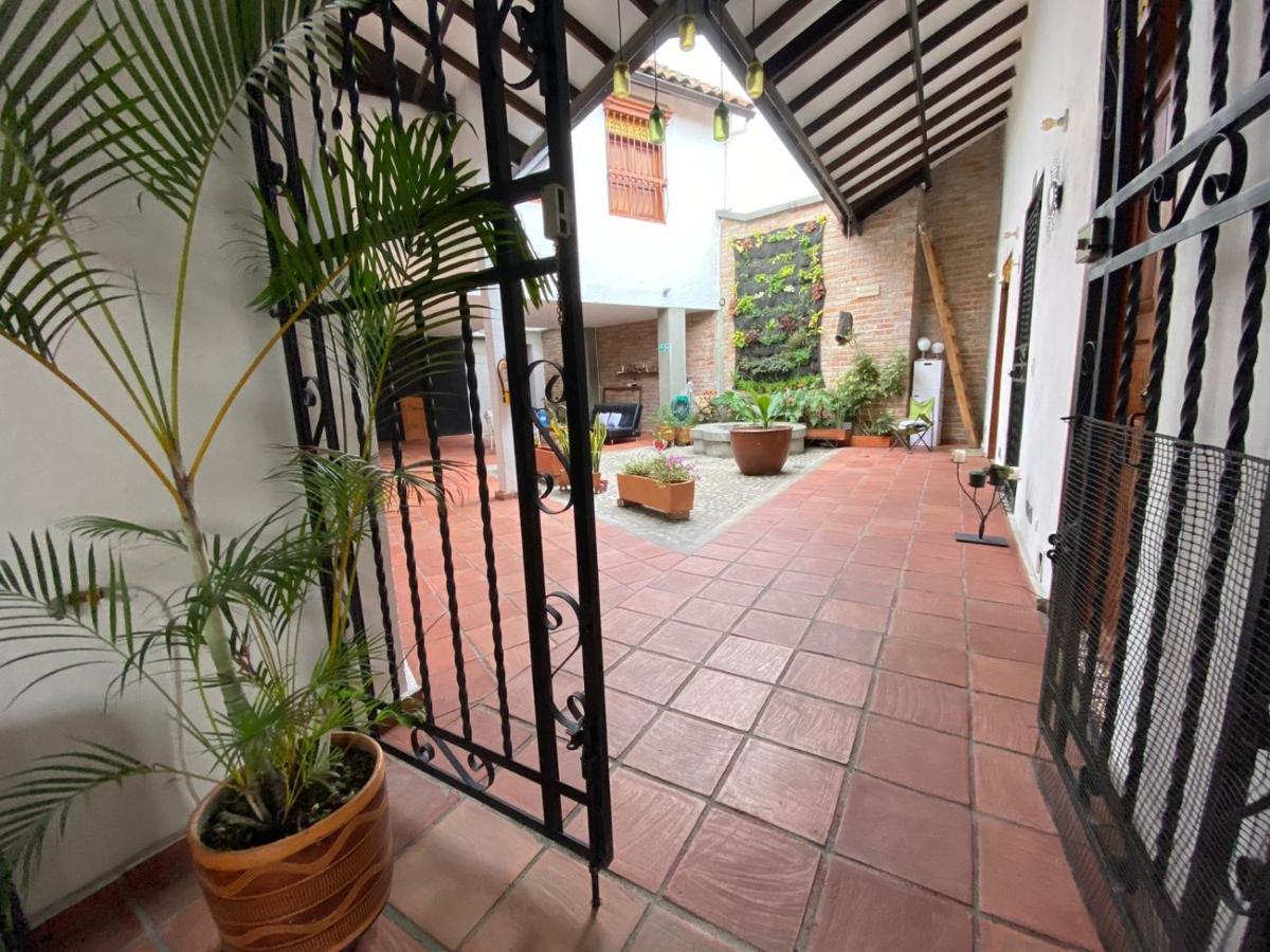 Hotel Casa Bresse Cali Exterior photo