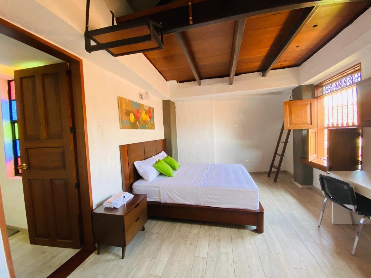 Hotel Casa Bresse Cali Exterior photo