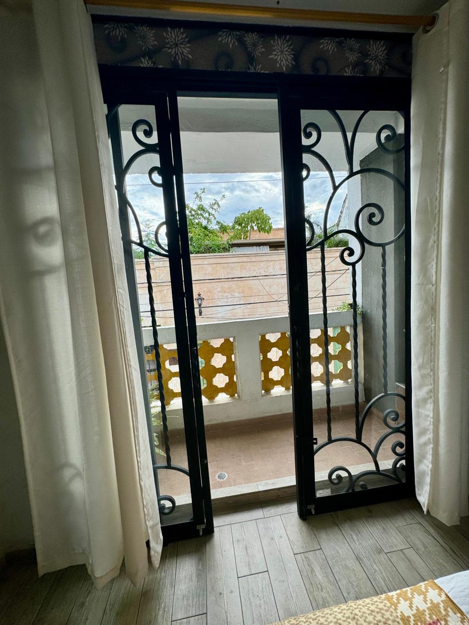 Hotel Casa Bresse Cali Exterior photo