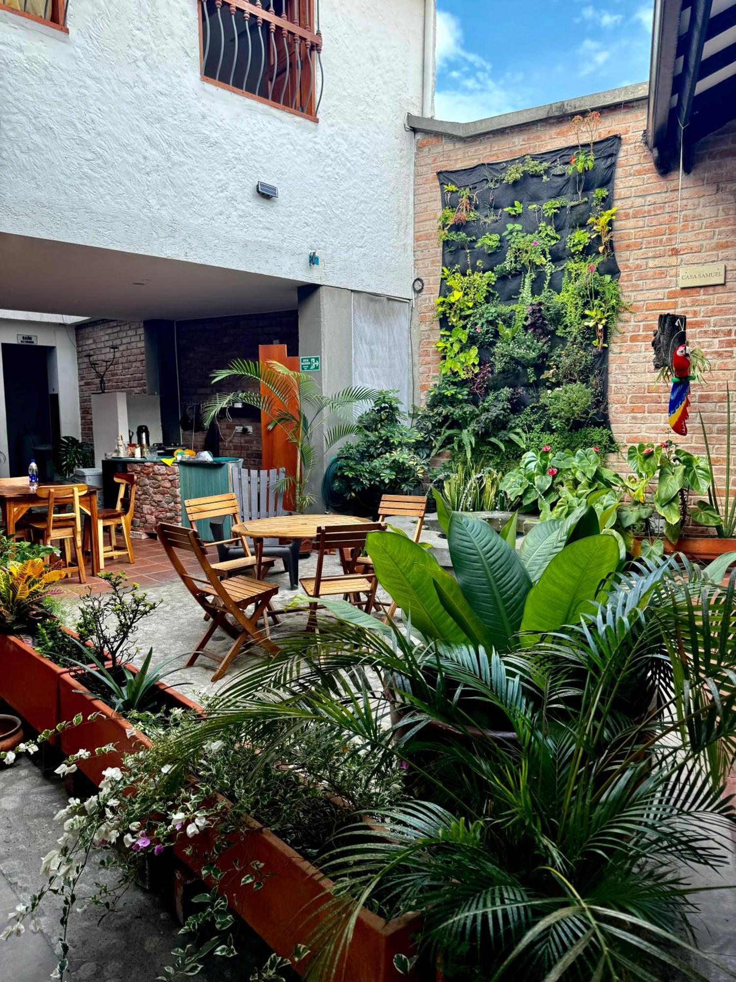 Hotel Casa Bresse Cali Exterior photo