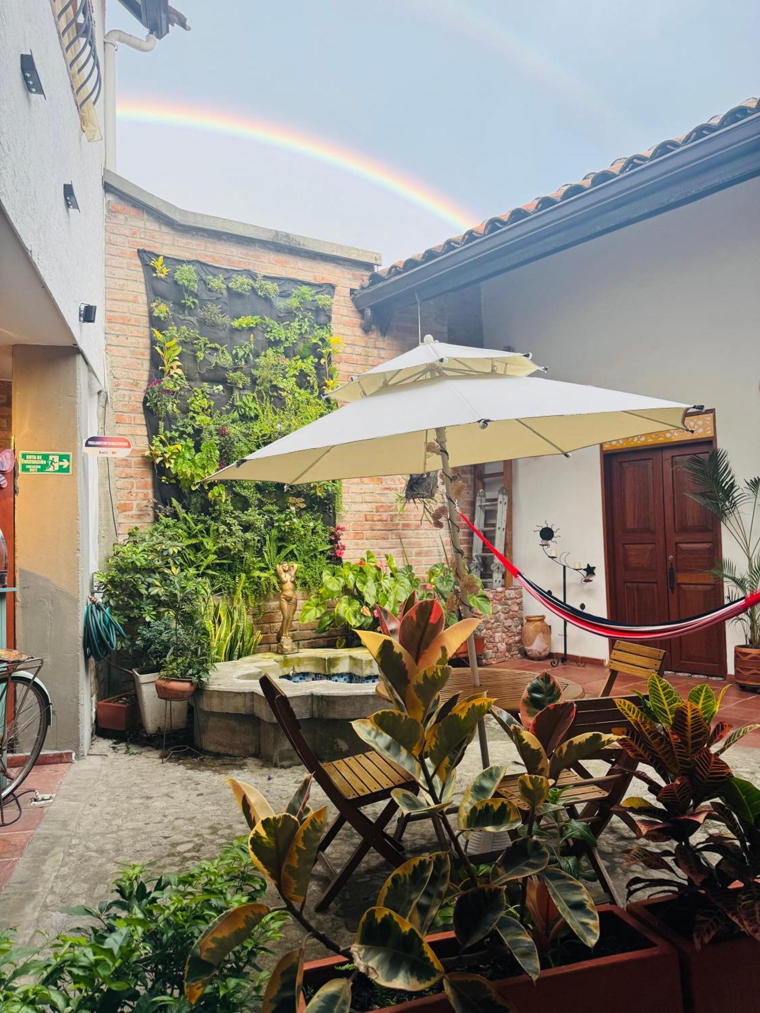Hotel Casa Bresse Cali Exterior photo