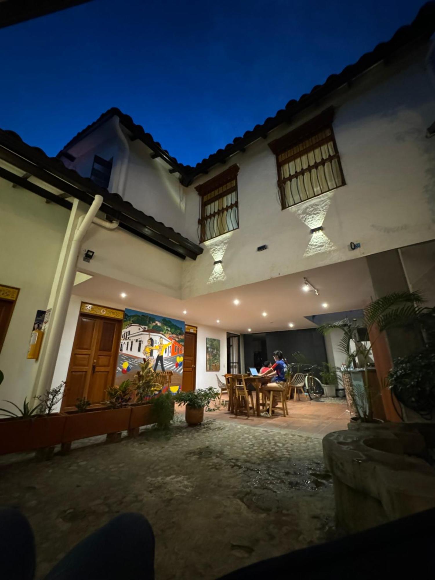 Hotel Casa Bresse Cali Exterior photo
