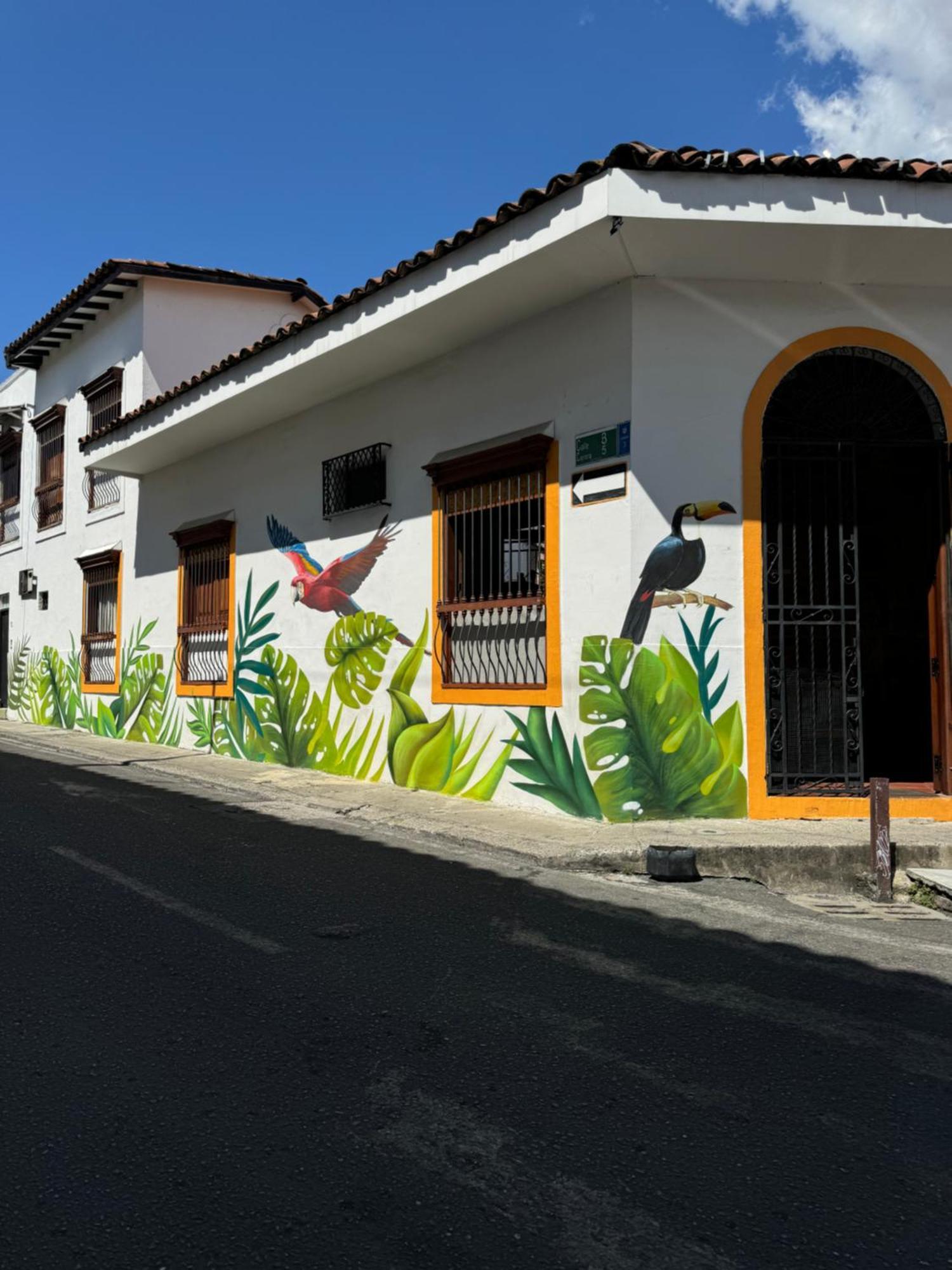 Hotel Casa Bresse Cali Exterior photo