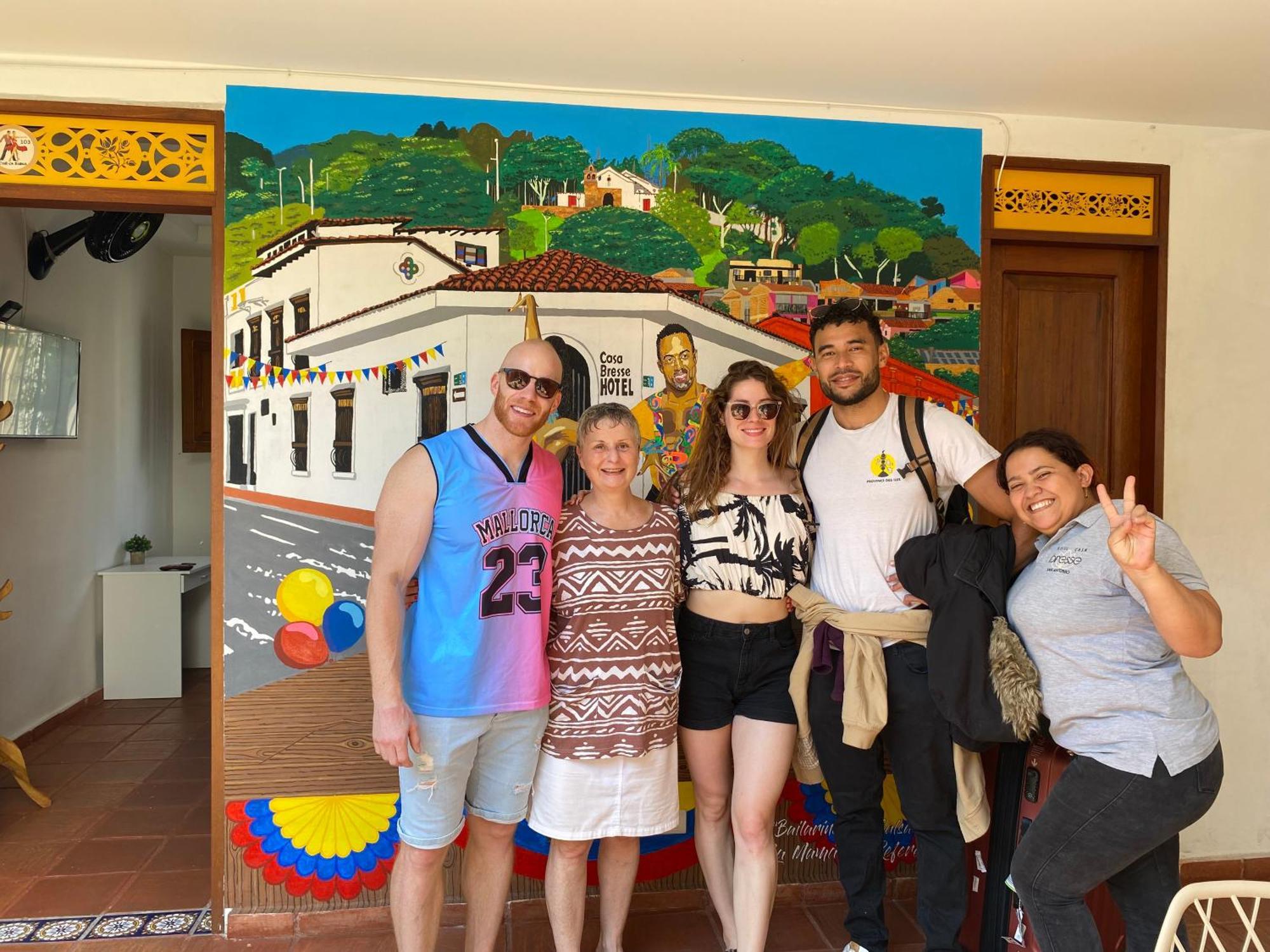 Hotel Casa Bresse Cali Exterior photo